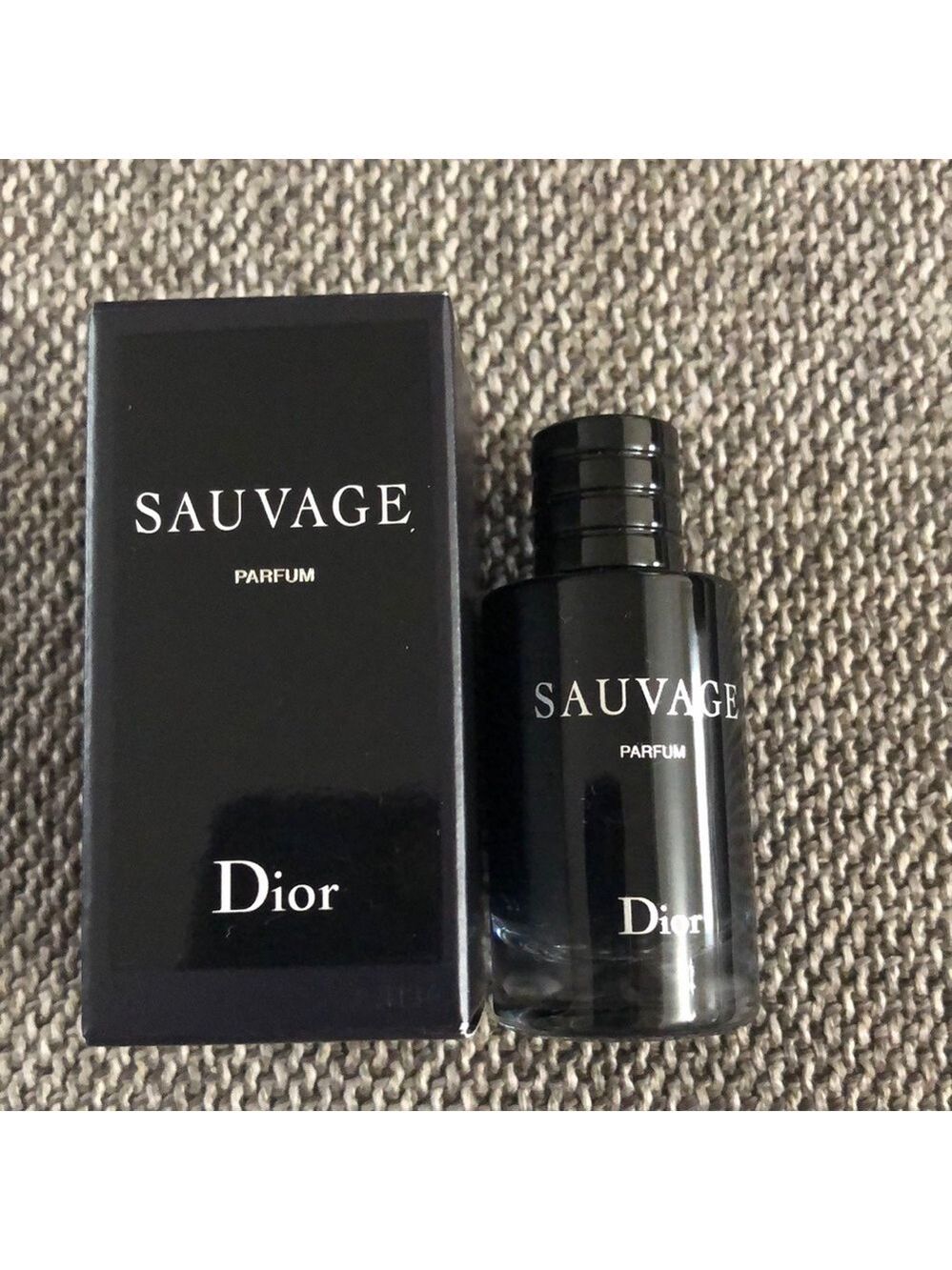 Dior SAUVAGE PARFUM 10 ml 0.34 FL OZ MINIATURE VIP GIFT Paper Box - Picture 5 of 11